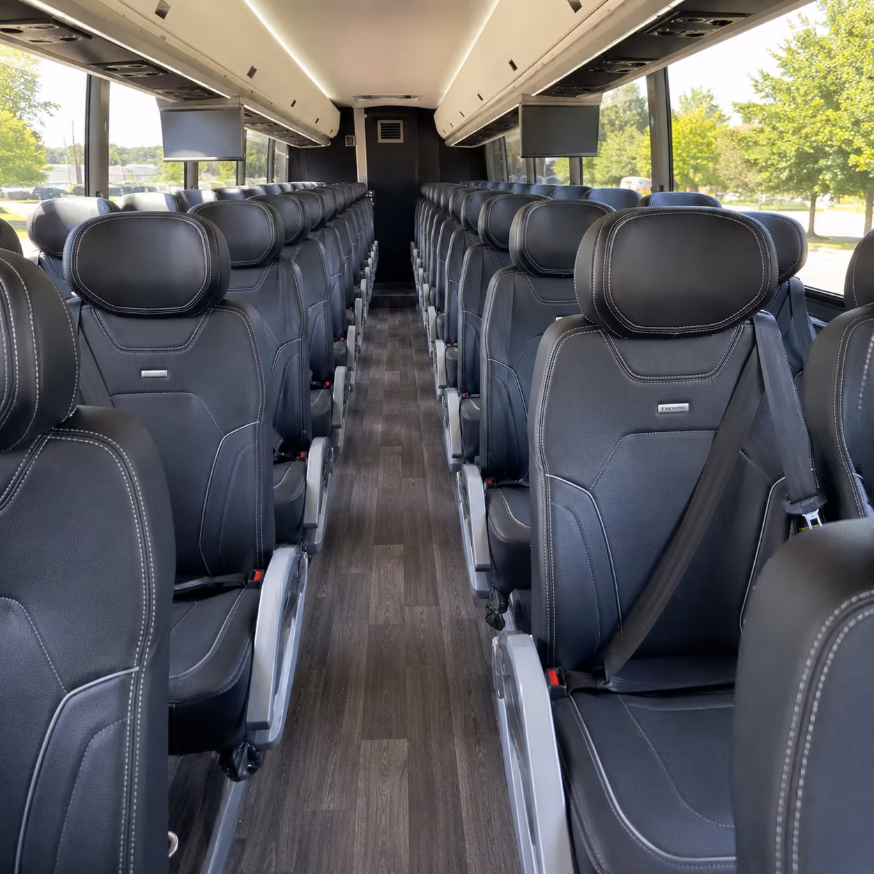 livonia charter bus rentals for long distance trips to chicago