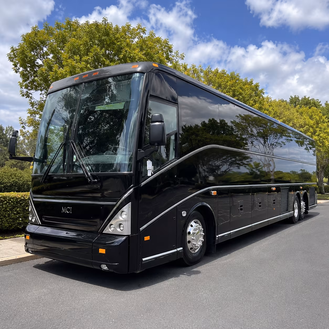 long distance bus trips from livonia to ohio indiana beyond
